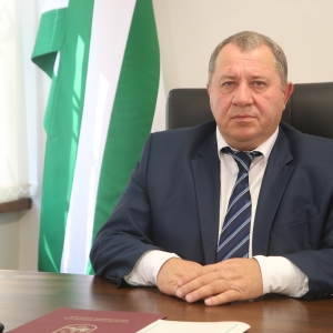 Ҭаниа Нури Арзадын-иҧа